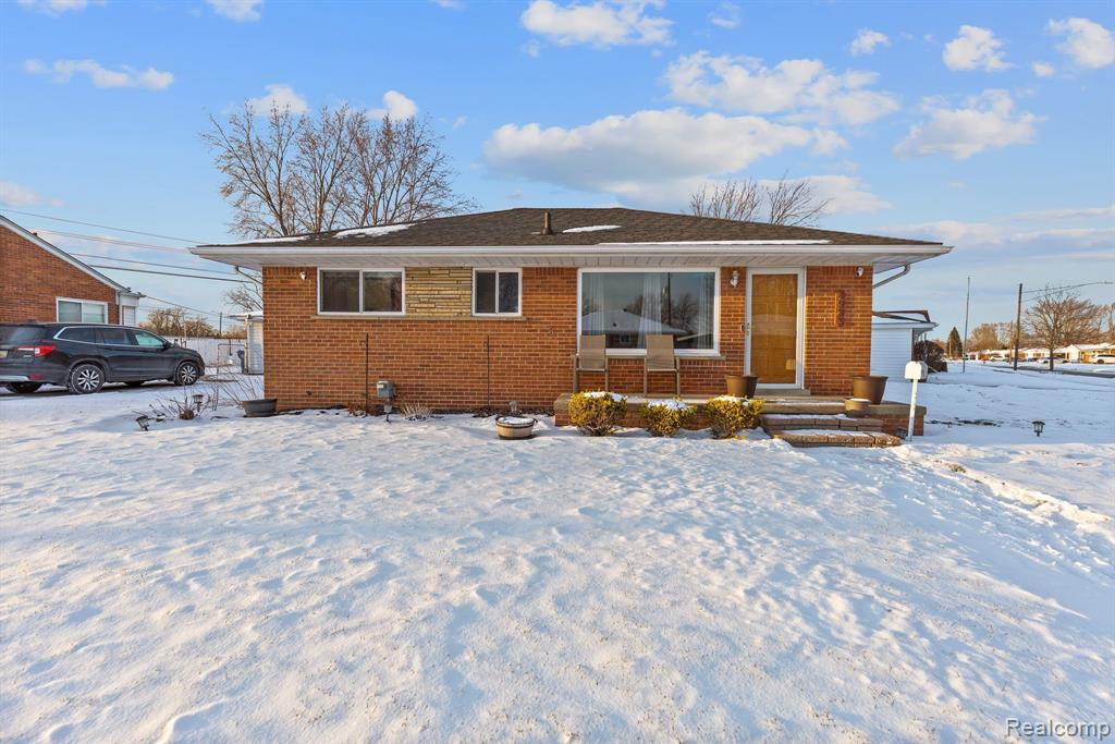 4993 ENGLEMAN Avenue, Warren, MI 48091 — Photo 2