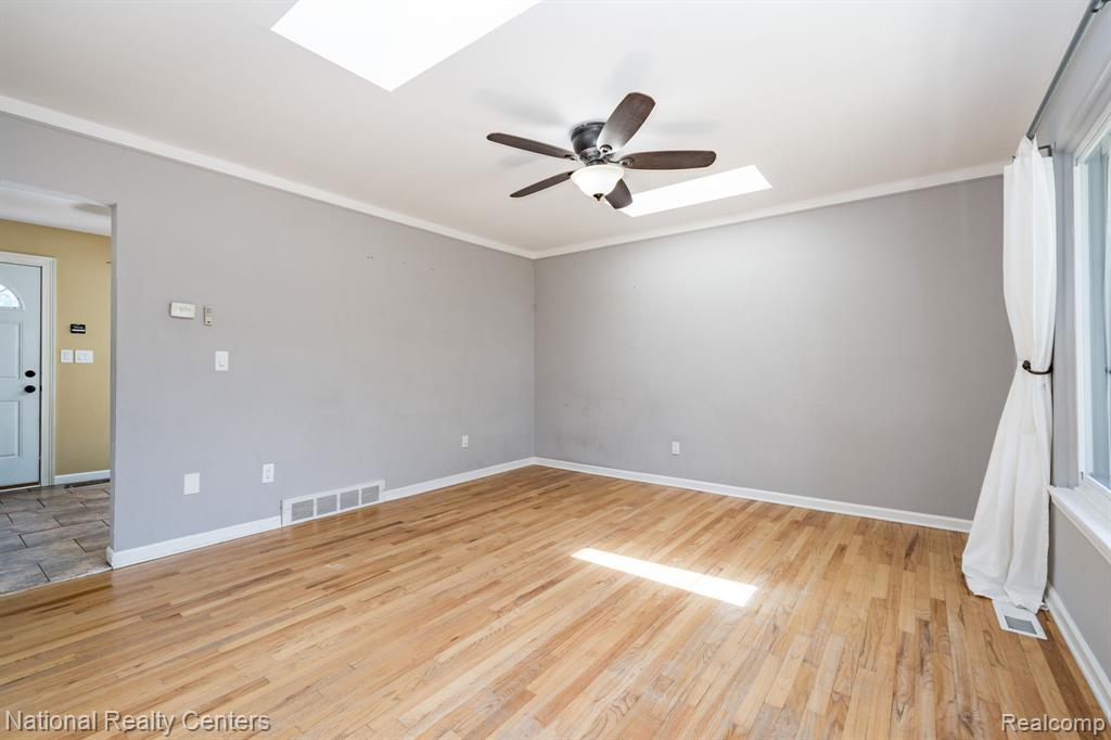 8308 Orhan Street, Canton, MI 48187 — Photo 7