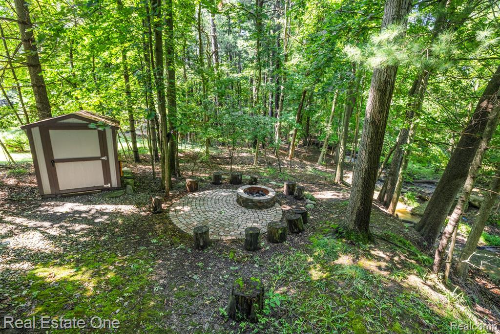 44211 CHEDWORTH Drive, Northville, MI 48167 — Photo 59