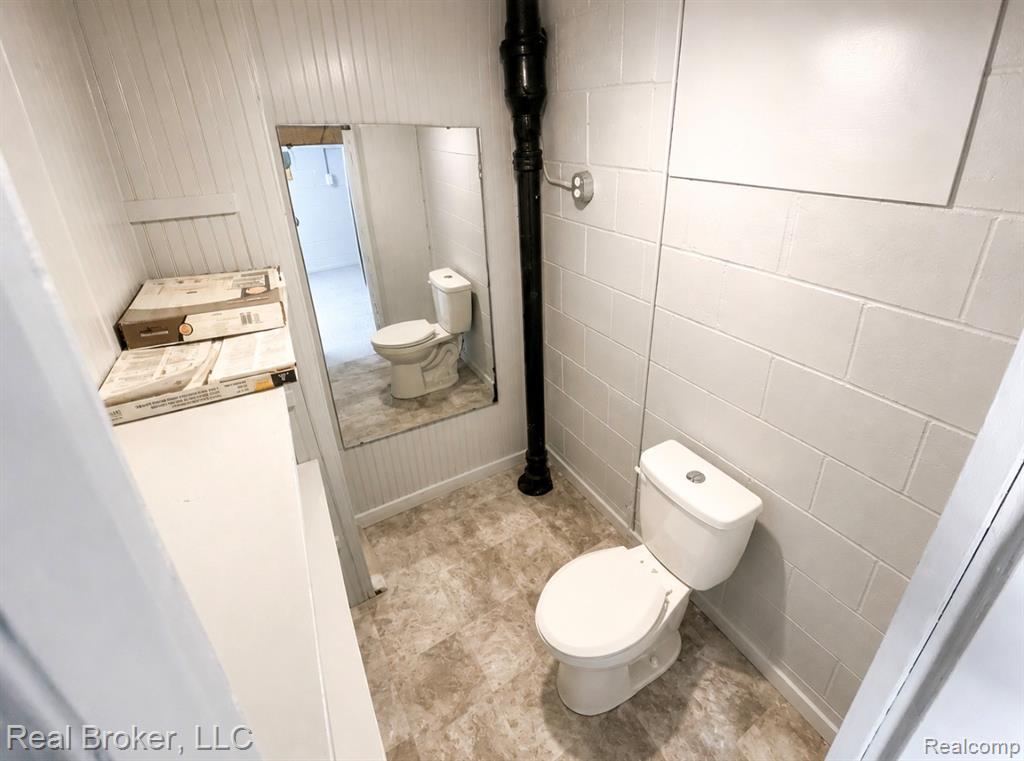 603 Vernier Road, Grosse Pointe Woods, MI 48236 — Photo 22