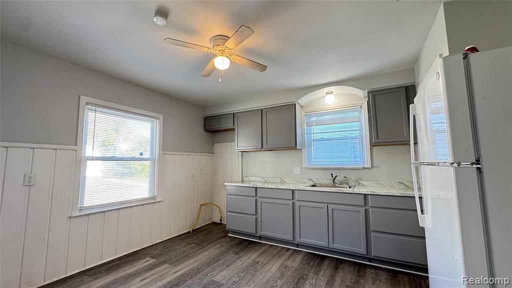 20244 MCCORMICK Street, Detroit, MI 48224 — Photo 7