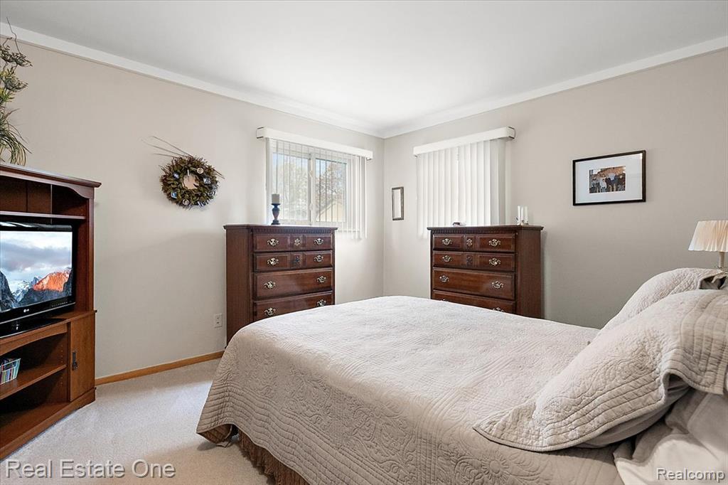 53223 Starlite Drive, Shelby Twp, MI 48316 — Photo 42