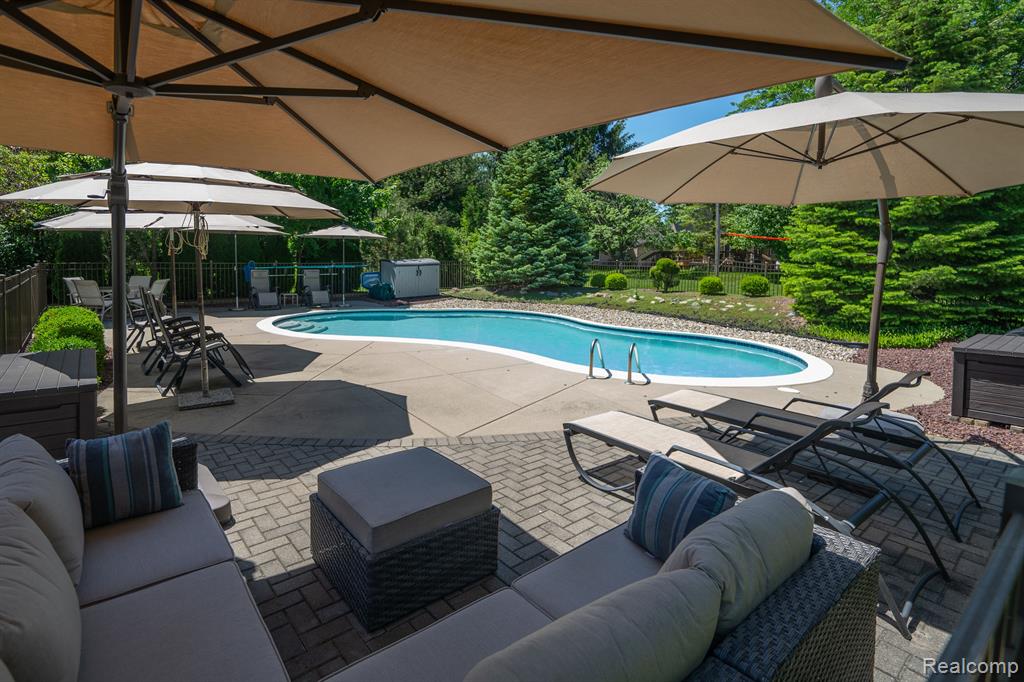 24729 SARAH FLYNN, Novi, MI — Photo 16