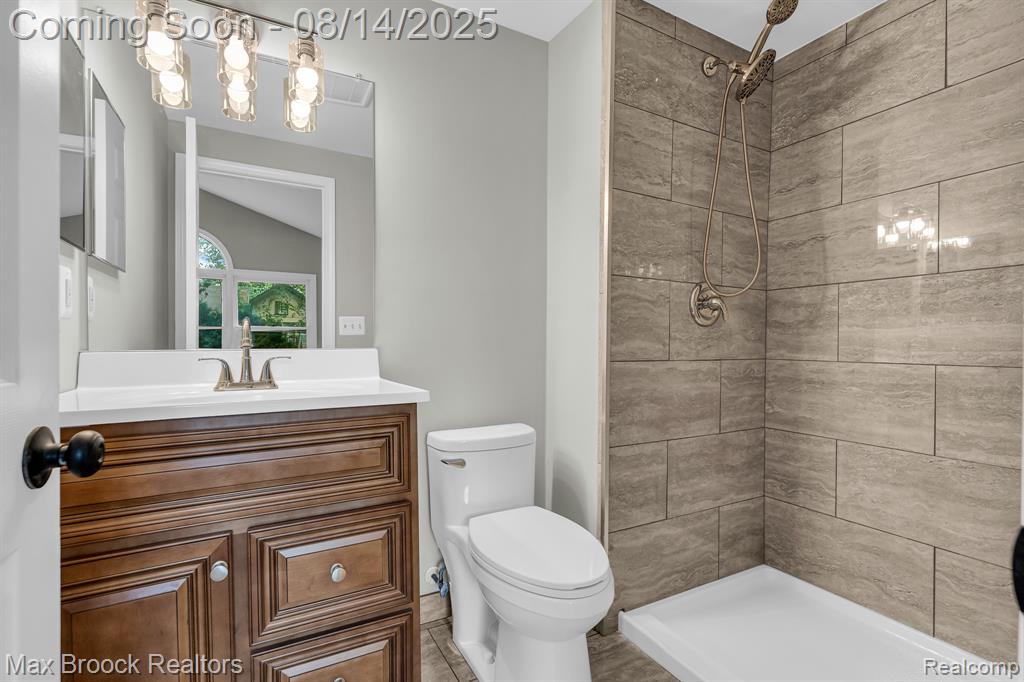 10725 Talbot Avenue, Huntington Woods, MI — Photo 25