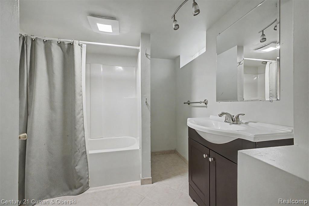 9952 Park Avenue, Allen Park, MI 48101 — Photo 31
