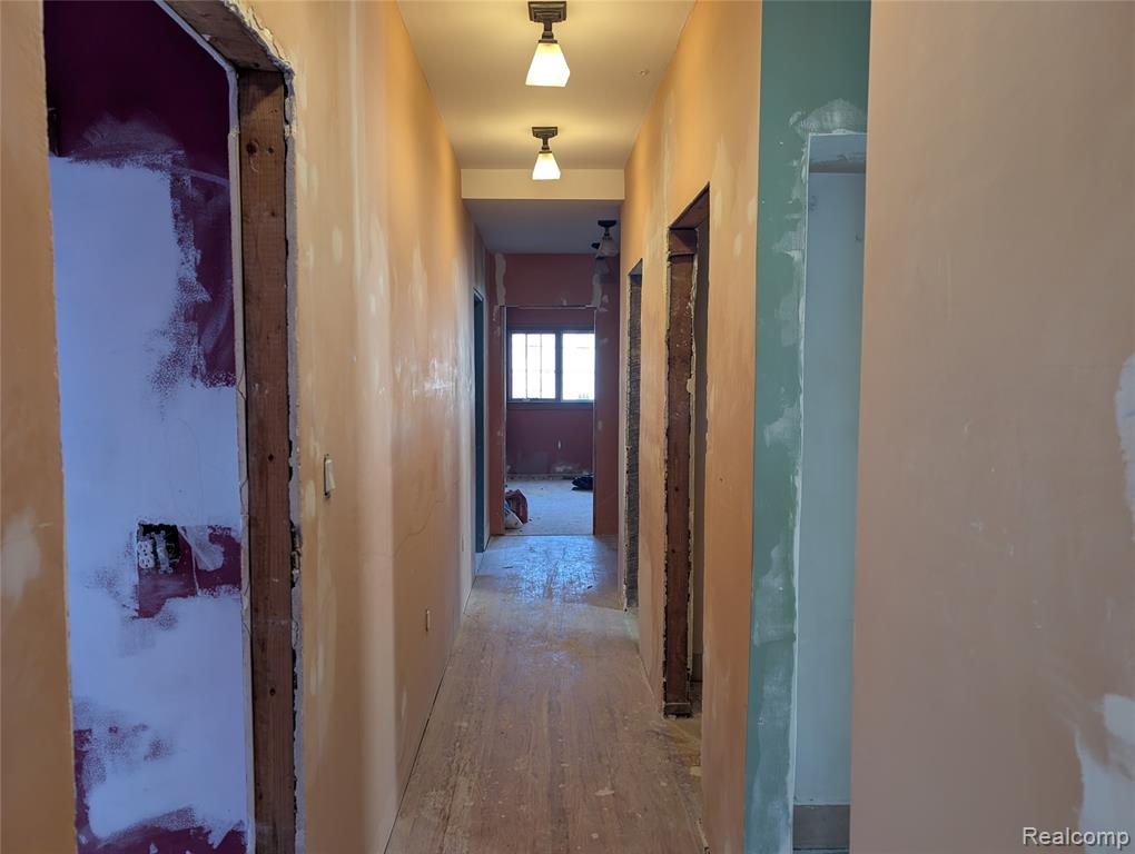 909 Hilldale Drive, Royal Oak, MI 48067 — Photo 12