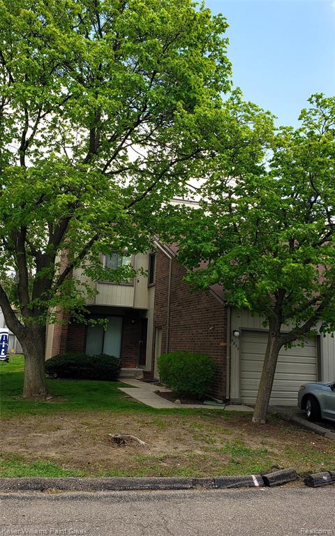 5872 Vassar, West Bloomfield, MI — Photo 2