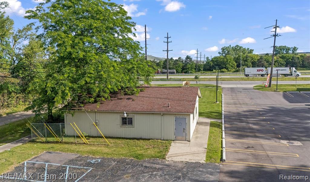 49365 S Interstate 94 Service Drive, Belleville, MI 48111 — Photo 16