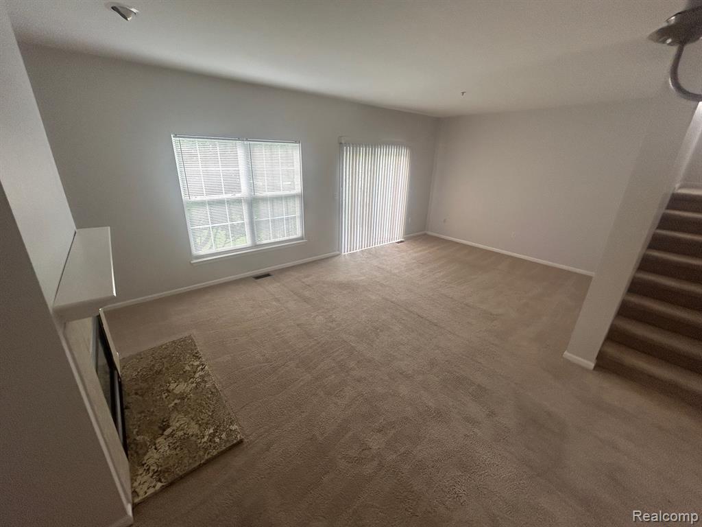 674 CHERRY ORCHARD Road, Canton, MI 48188 — Photo 14