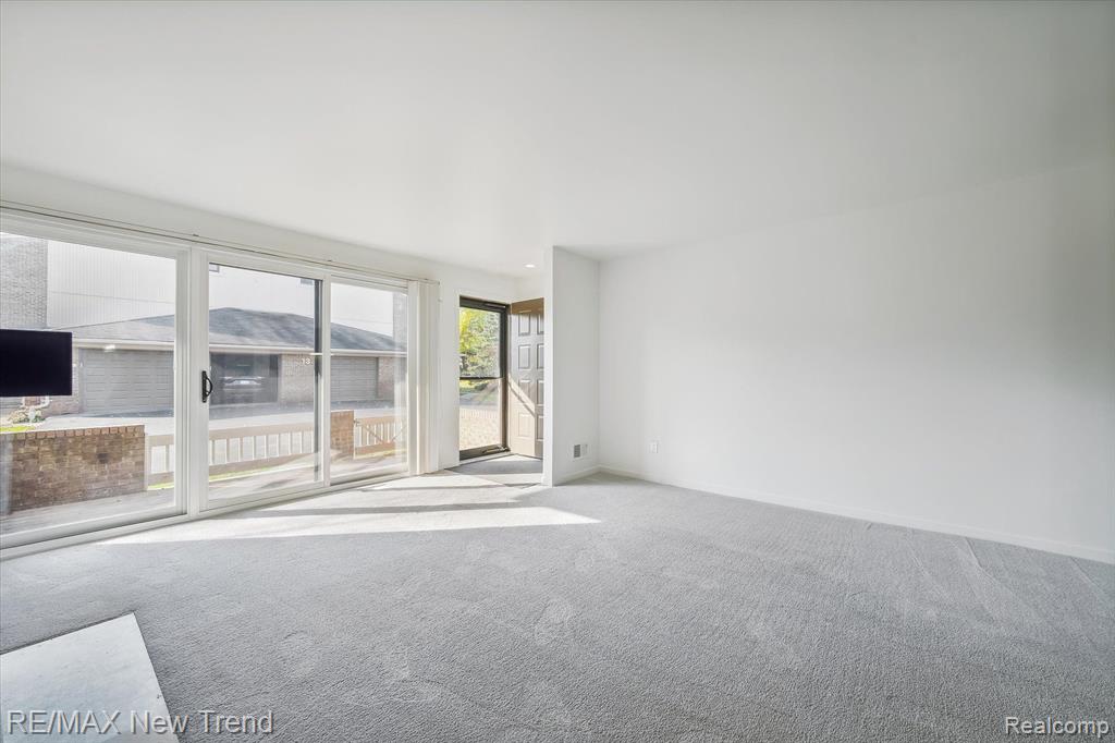 6602 MAPLE LAKES Drive, West Bloomfield, MI — Photo 6
