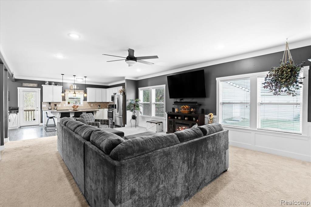 552 Hewitt Street, Howell, MI 48843 — Photo 5