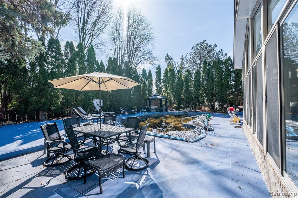 41924 ALDEN Drive, Clinton Twp, MI 48038 — Photo 53