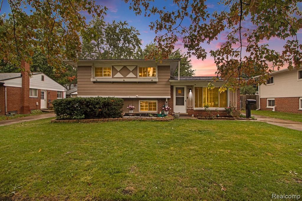 1255 GAULT Drive, Ypsilanti, MI 48198 — Photo 2