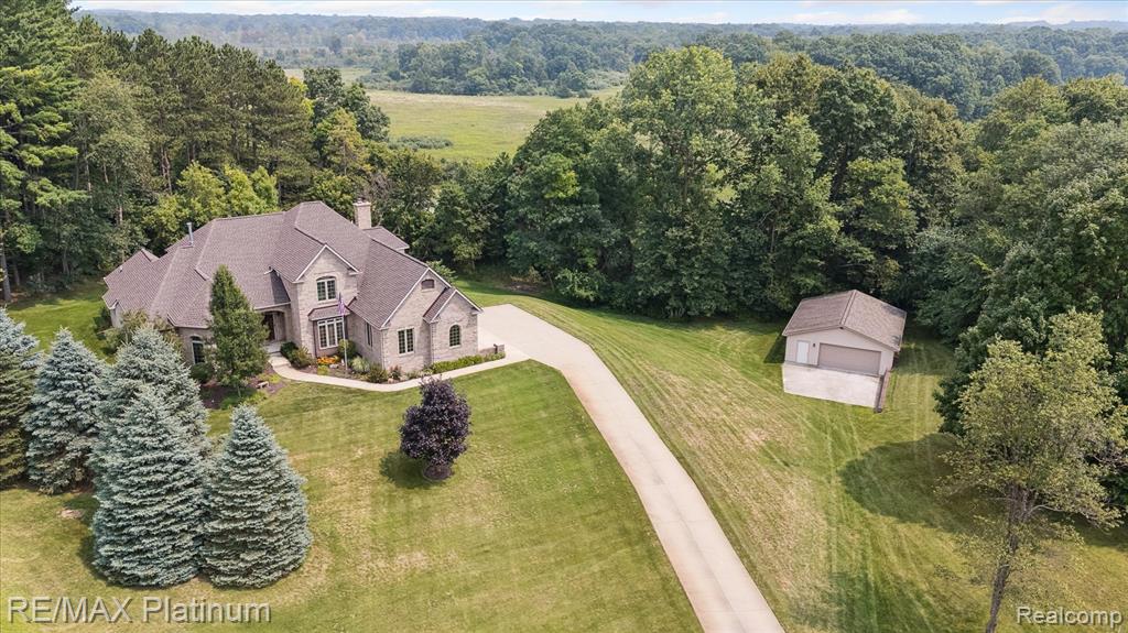 9071 Thornapple Drive, Pinckney, MI 48169 — Photo 2