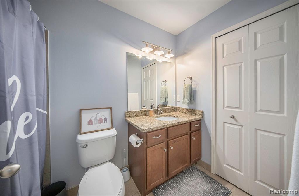 702 RIVERSEDGE Drive, 26, Saline, MI 48176 — Photo 16