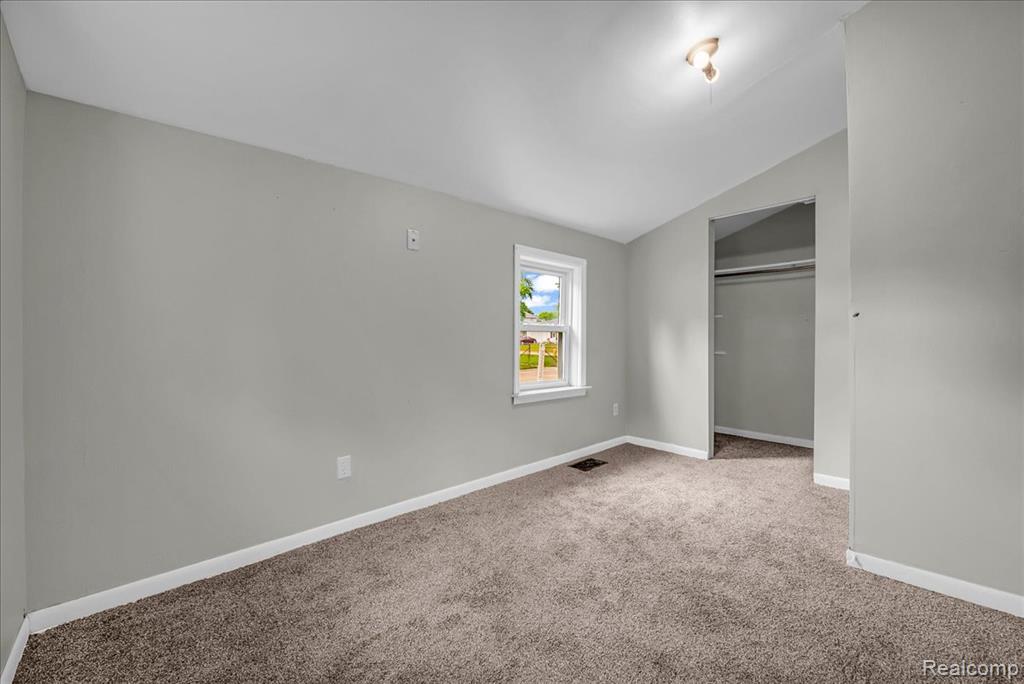909 Maplewood Avenue, Ypsilanti, MI 48198 — Photo 12