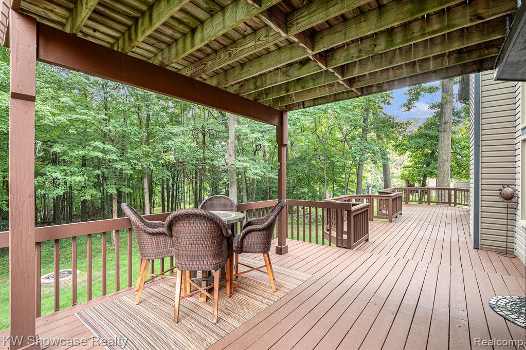396 Rosario Lane, White Lake, MI — Photo 25