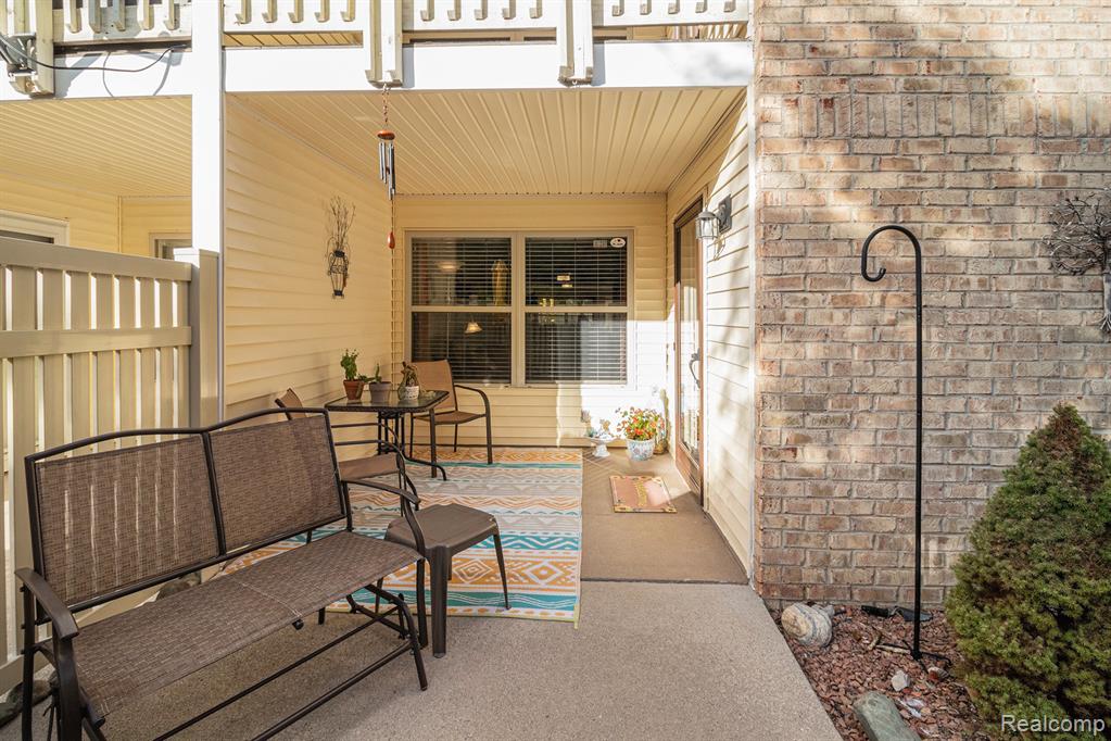 61009 Greenwood Drive, 183, South Lyon, MI 48178 — Photo 17