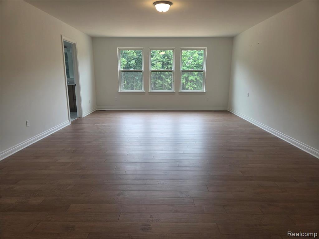 60671 TOWN SQUARE Street, New Hudson, MI 48165 — Photo 41