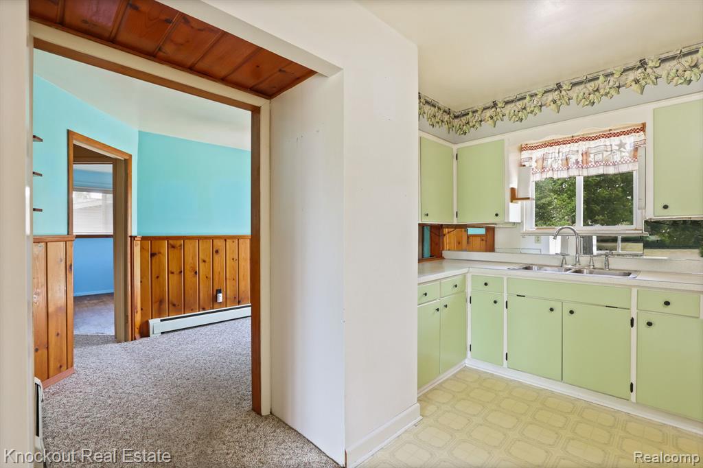 4912 Hepburn Road, Saginaw, MI 48603 — Photo 13