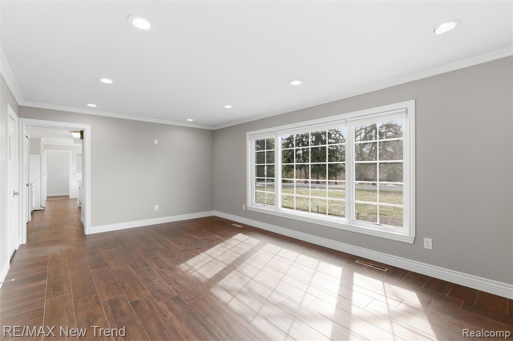 1043 Westview Road, Bloomfield Hills, MI 48304 — Photo 23