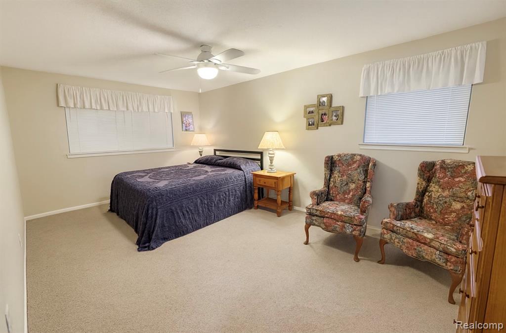24600 Olde Orchard Street, Novi, MI — Photo 15