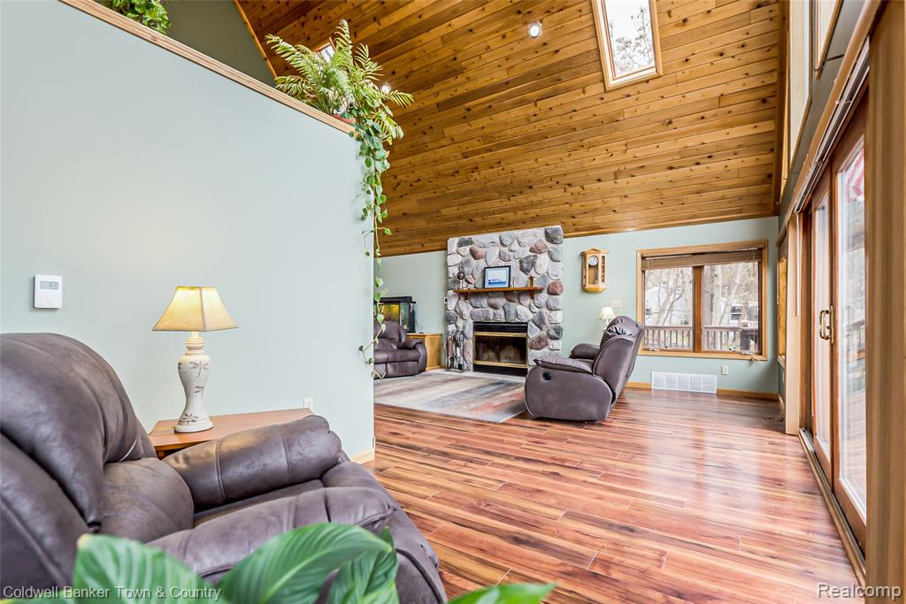 8160 Halfway Drive, Brighton, MI 48116 — Photo 13