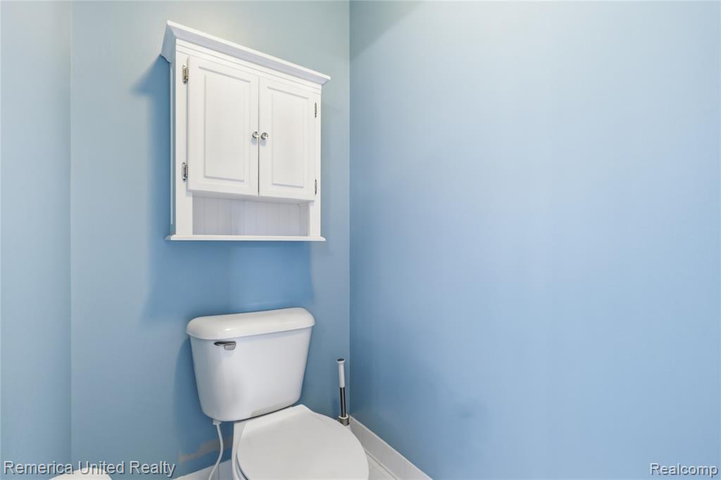1842 Autumn Glen Drive, Howell, MI 48843 — Photo 32
