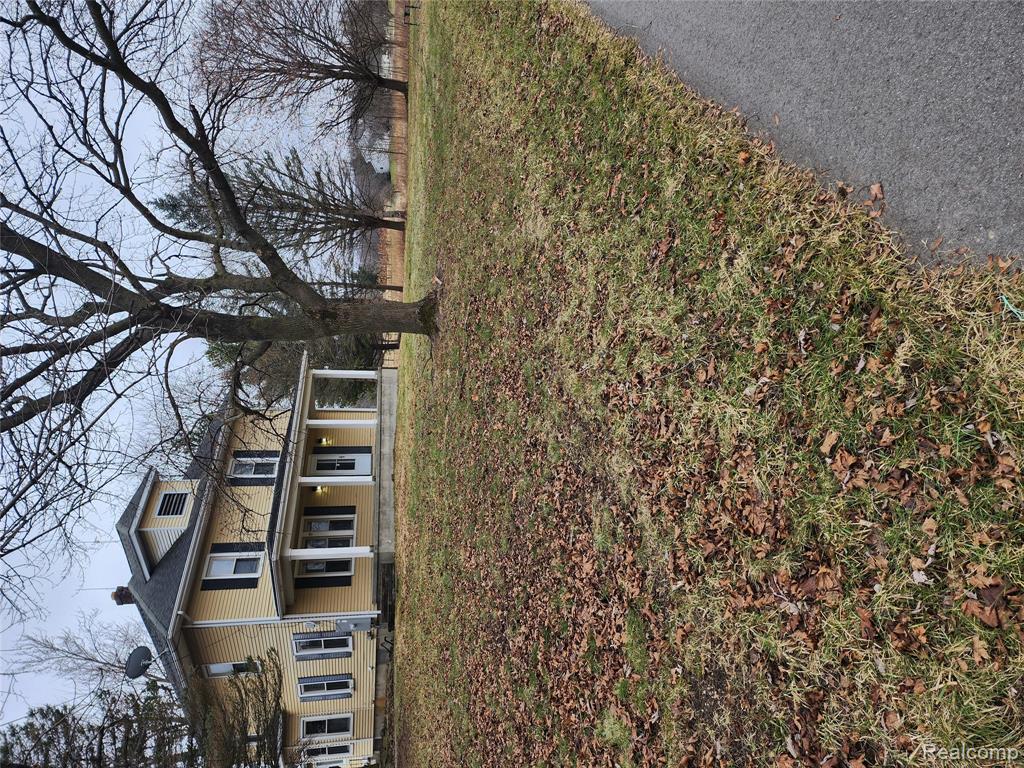 8164 Perry Road, Grand Blanc, MI 48439 — Photo 3