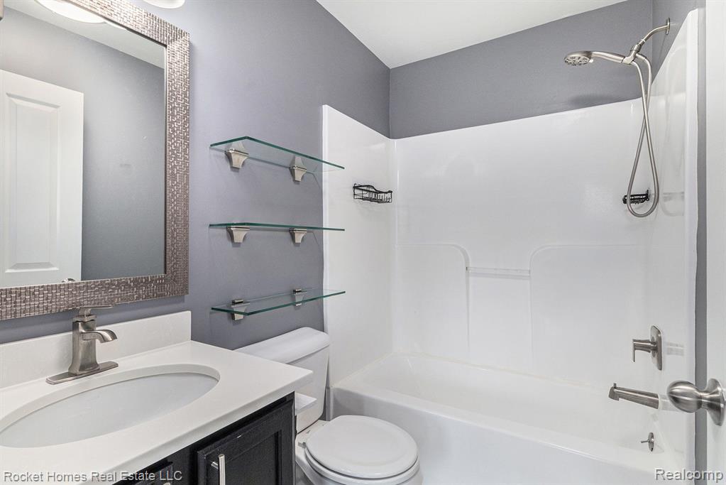 20213 BOARDWALK Boulevard, Southfield, MI 48075 — Photo 25
