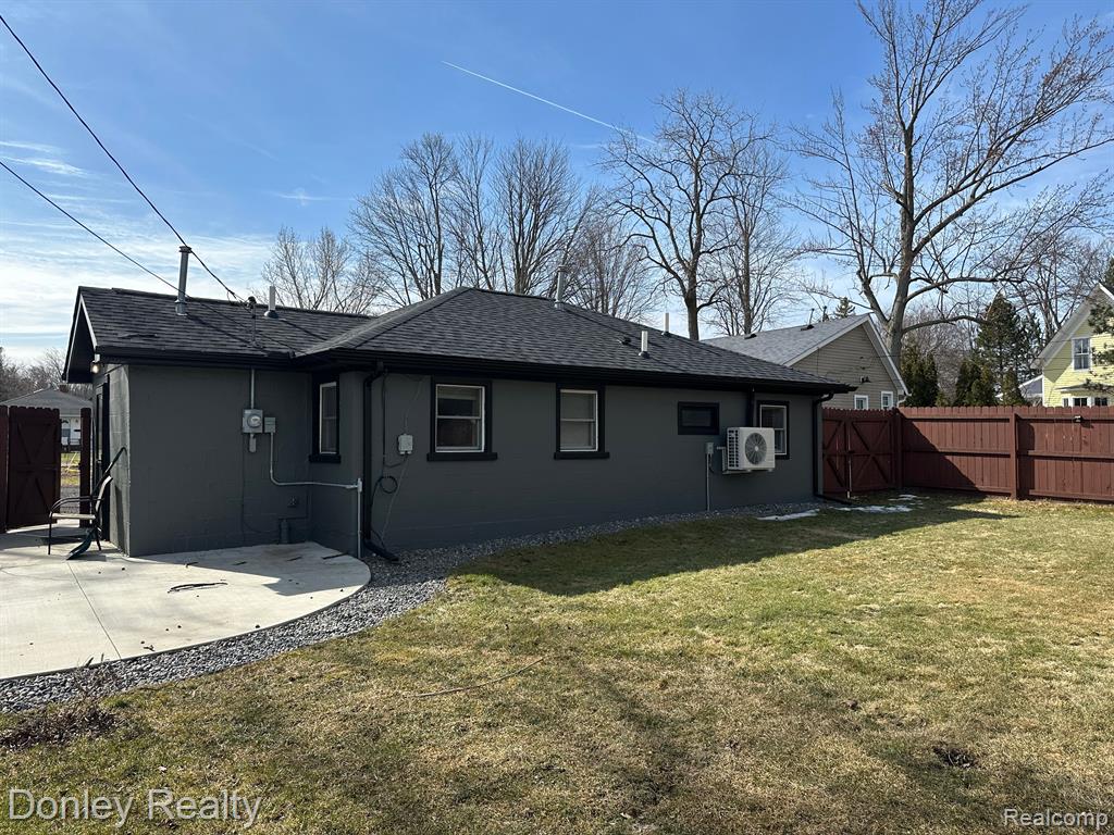 7241 Ontario Street, Port Sanilac, MI 48469 — Photo 2