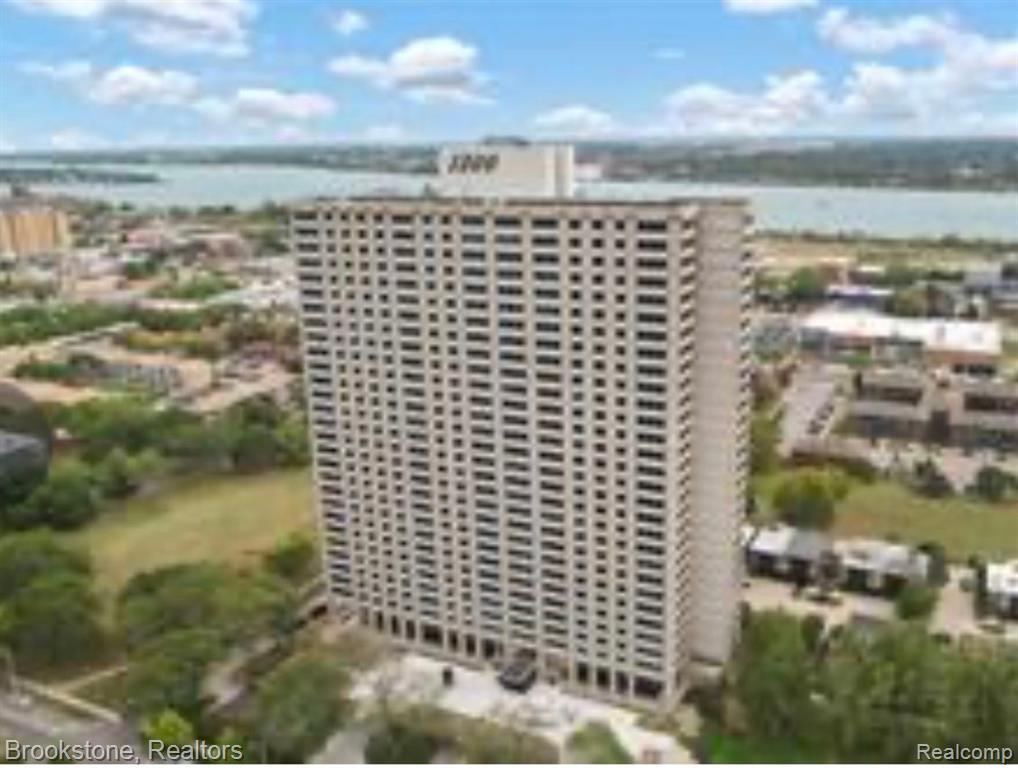 1300 E LAFAYETTE Street, Detroit, MI 48207