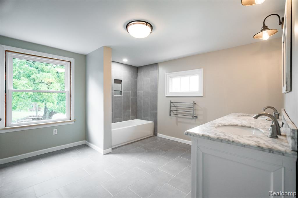 571 N Baldwin Road, Brandon, MI 48371 — Photo 16