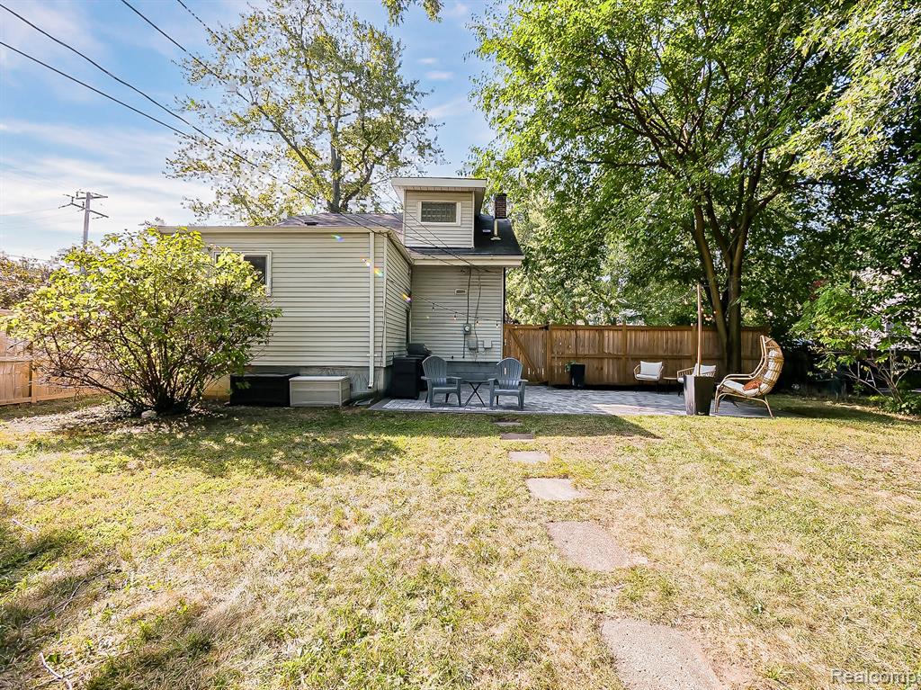 489 E Cambourne Street, Ferndale, MI 48220 — Photo 20