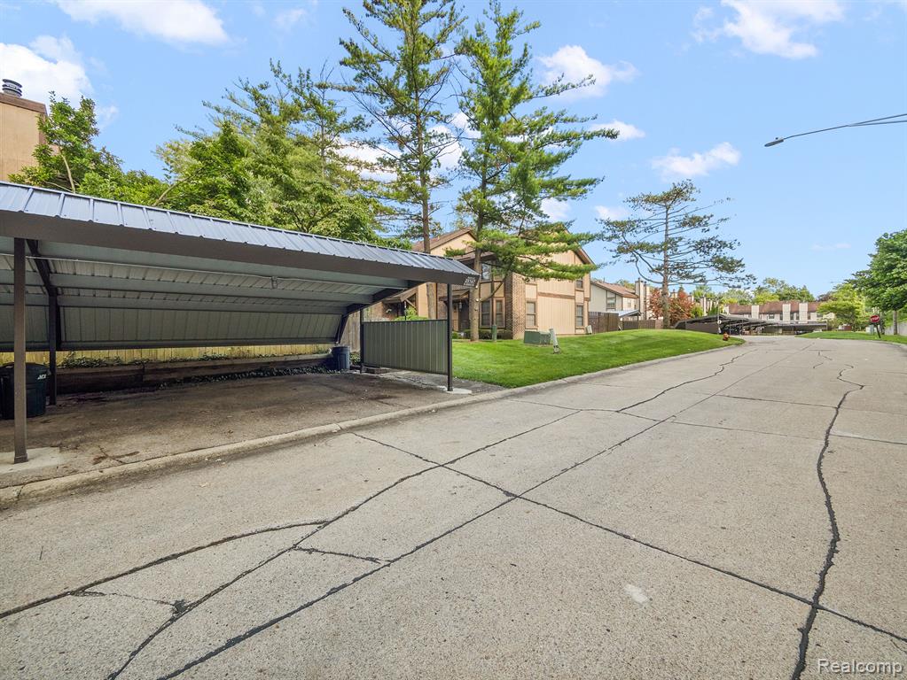 25167 GREENBROOKE Drive, Southfield, MI 48033 — Photo 50