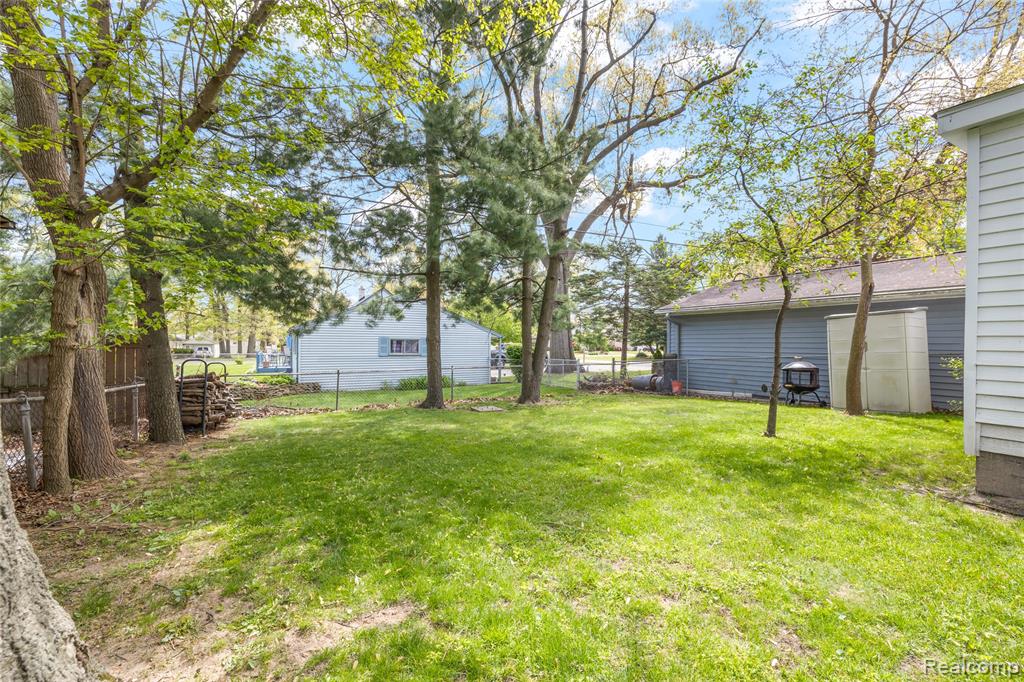 6016 N Berry Street, Westland, MI — Photo 4