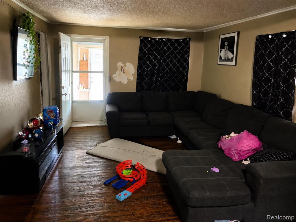 Photo 4