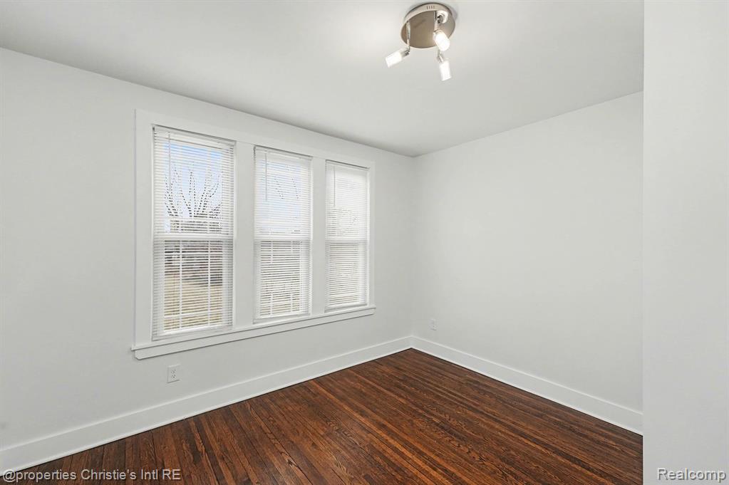 1463 Baldwin Street, Detroit, MI 48214 — Photo 13