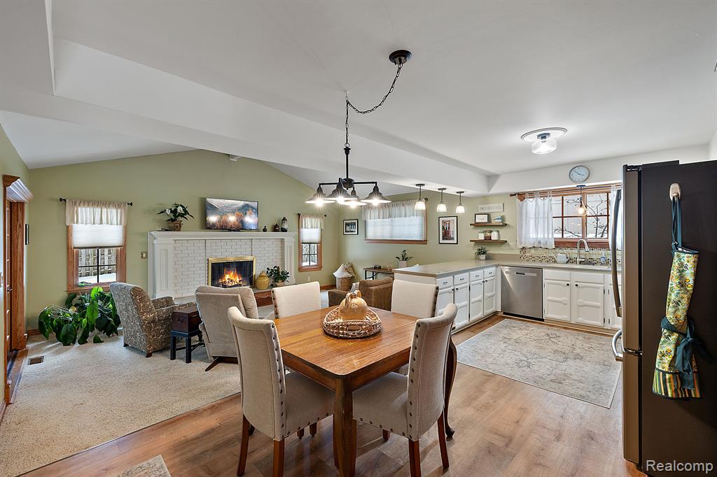 813 ABBEY Lane, Milford, MI 48381 — Photo 10