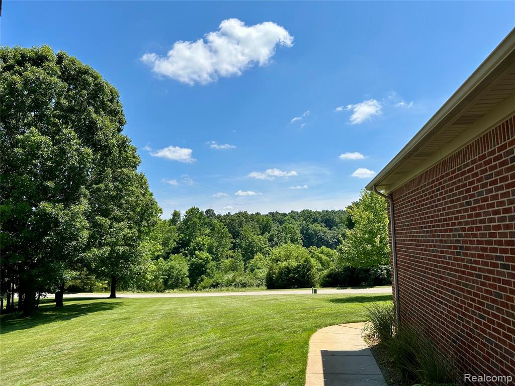 6435 Thompson Pond Drive, Whitmore Lake, MI 48189 — Photo 35