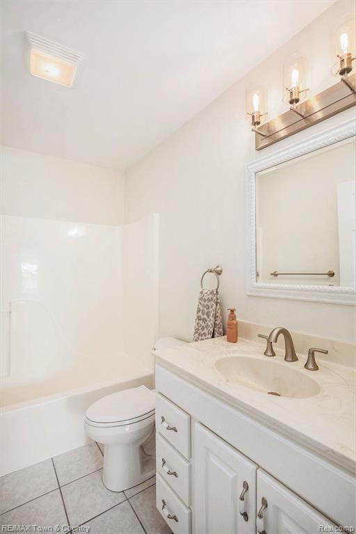 7170 KINGS Way, Flushing, MI 48433 — Photo 17