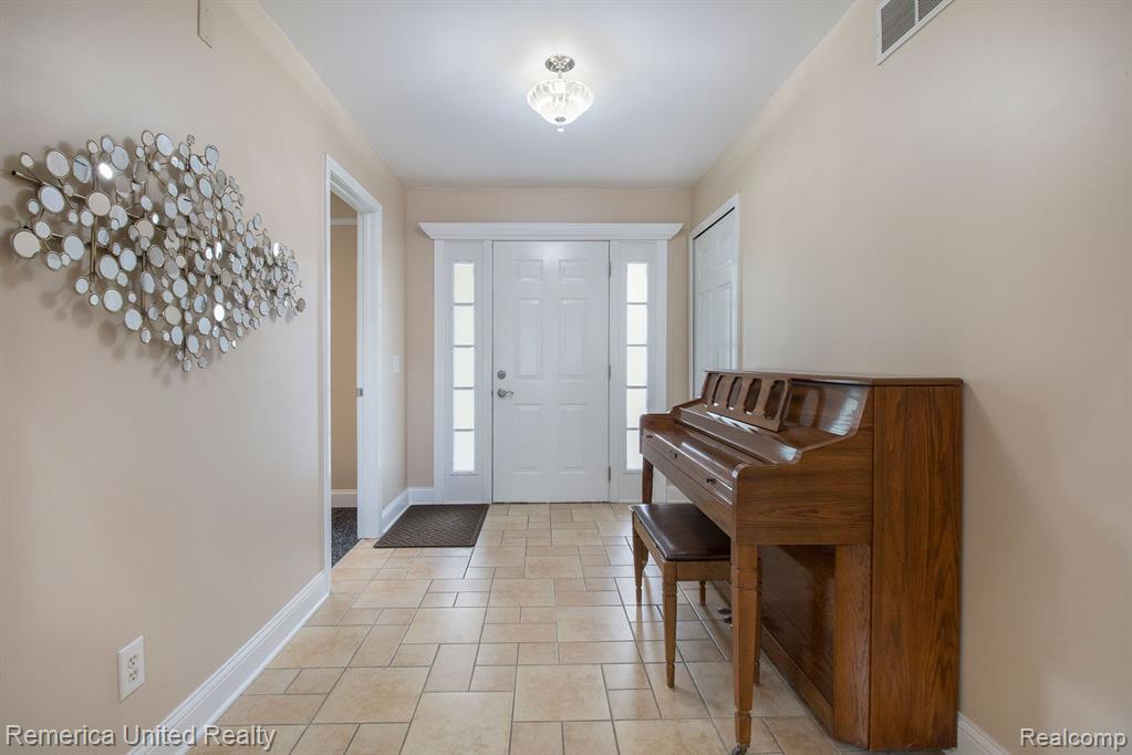 6740 HERBST Road, Brighton, MI 48114 — Photo 11