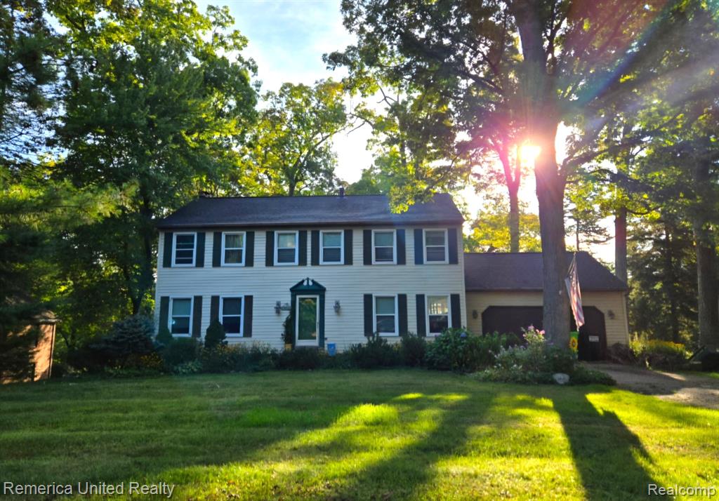 4781 Canyon Oaks Drive, Brighton, MI 48114 — Photo 3