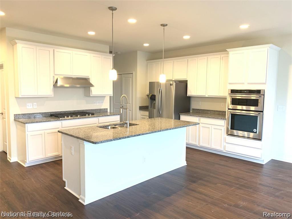 43683 Chancellor Lane, Novi, MI — Photo 8