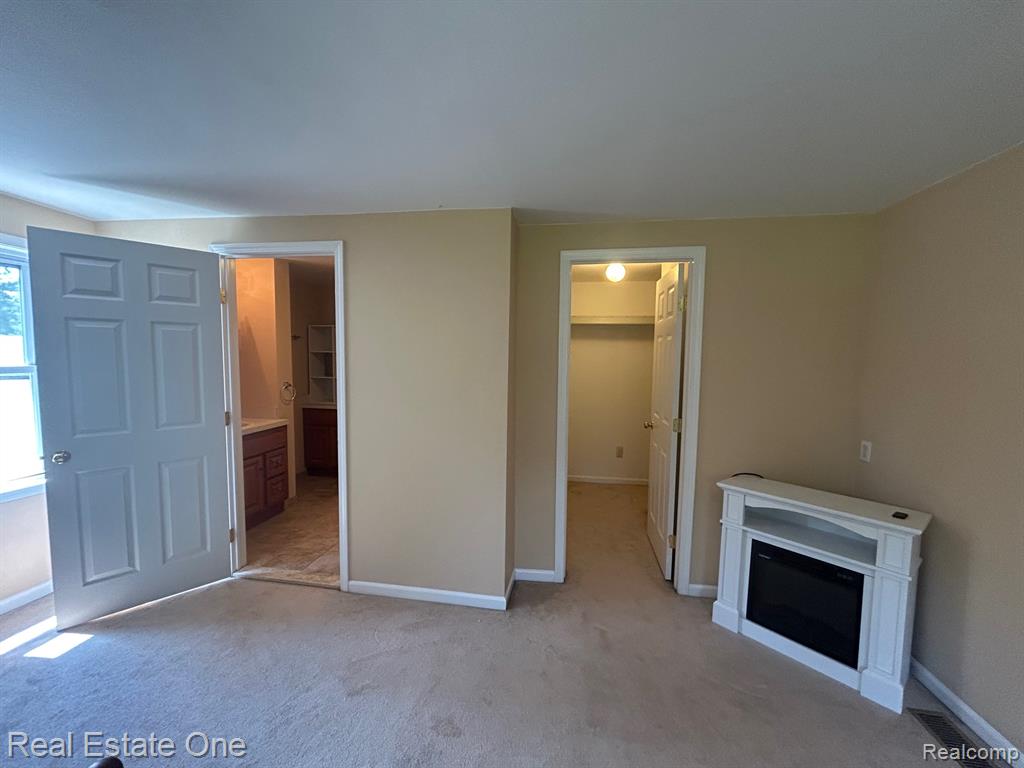 4448 Forsyth Drive, Troy, MI 48085 — Photo 15