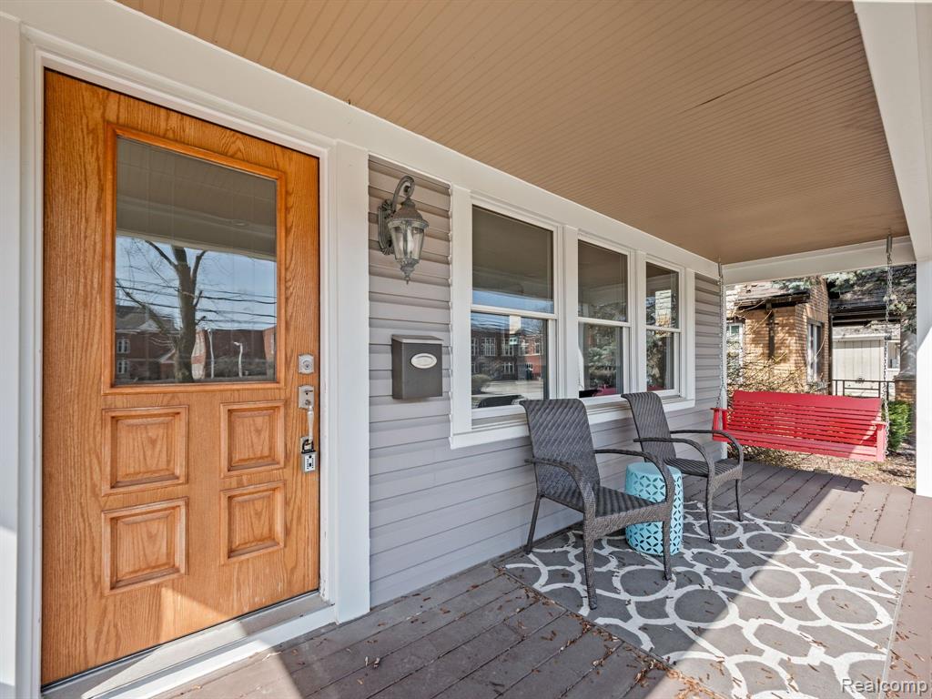 411 WILCOX Street, Rochester, MI 48307 — Photo 2