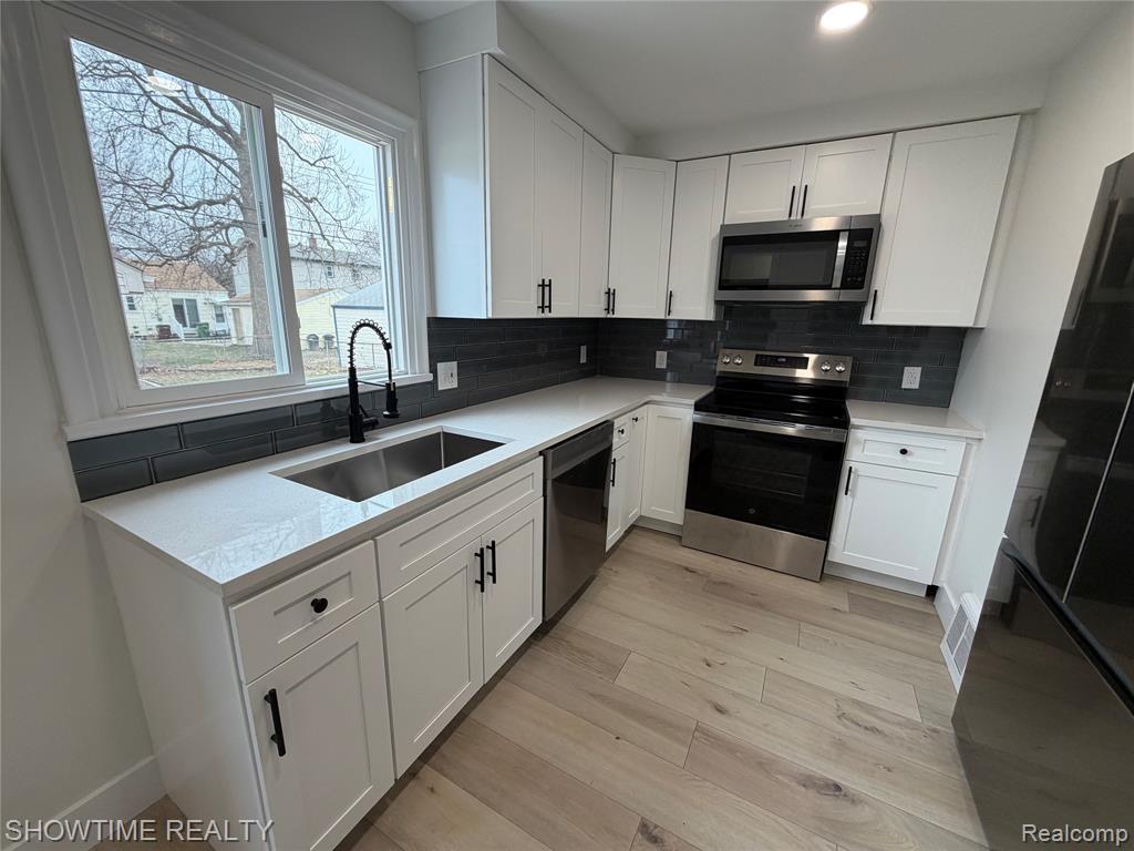 12200 Helen Street, Southgate, MI 48195 — Photo 5