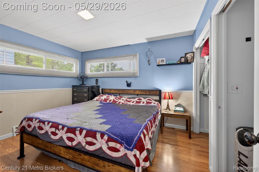 985 S Park Street, Highland, MI 48356 — Photo 18