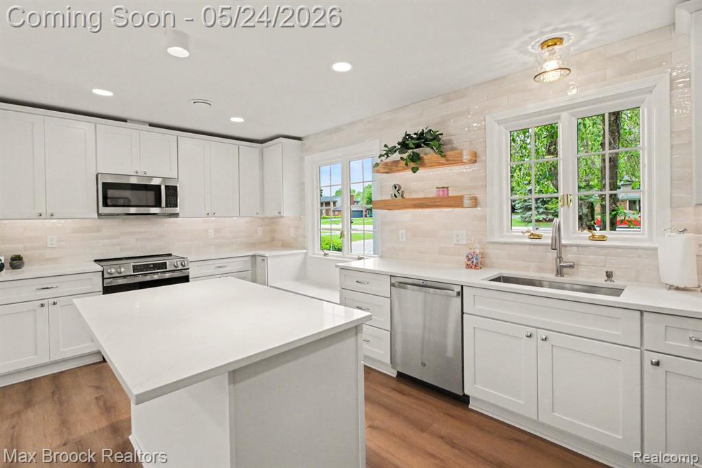 3781 Quarton Road, Bloomfield Hills, MI 48302 — Photo 8