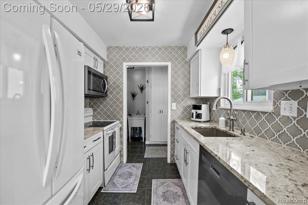 2393 Beverly Boulevard, Berkley, MI 48072 — Photo 10